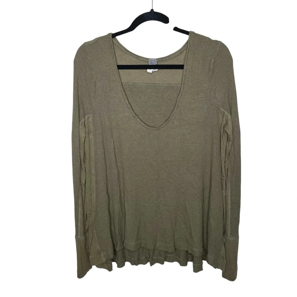 Free People Malibu Thermal‎ Waffle Knit Long Sleeve Olive Thumbholes Medium
